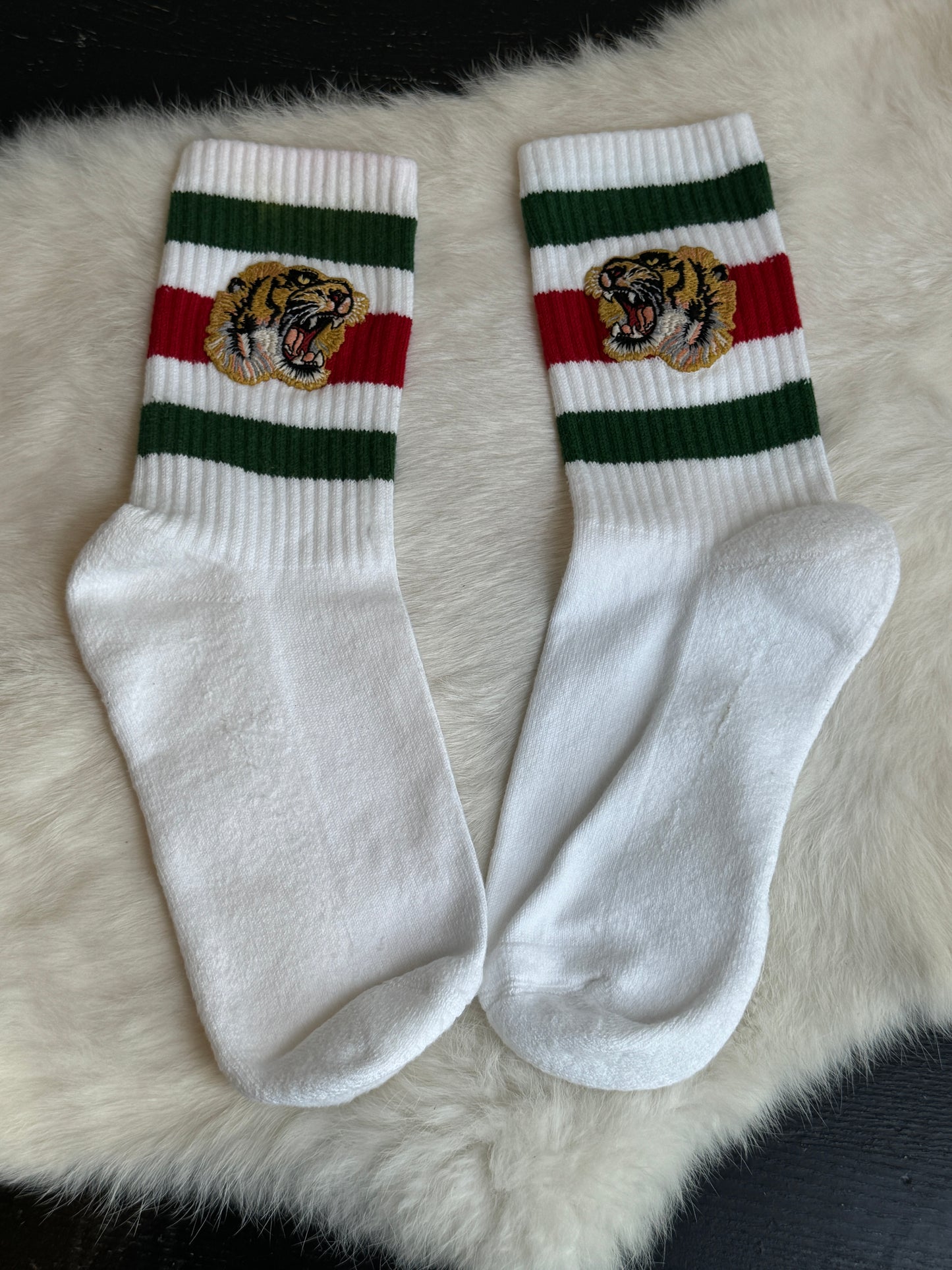 GUCCI Tiger Calf SOCKS Med.