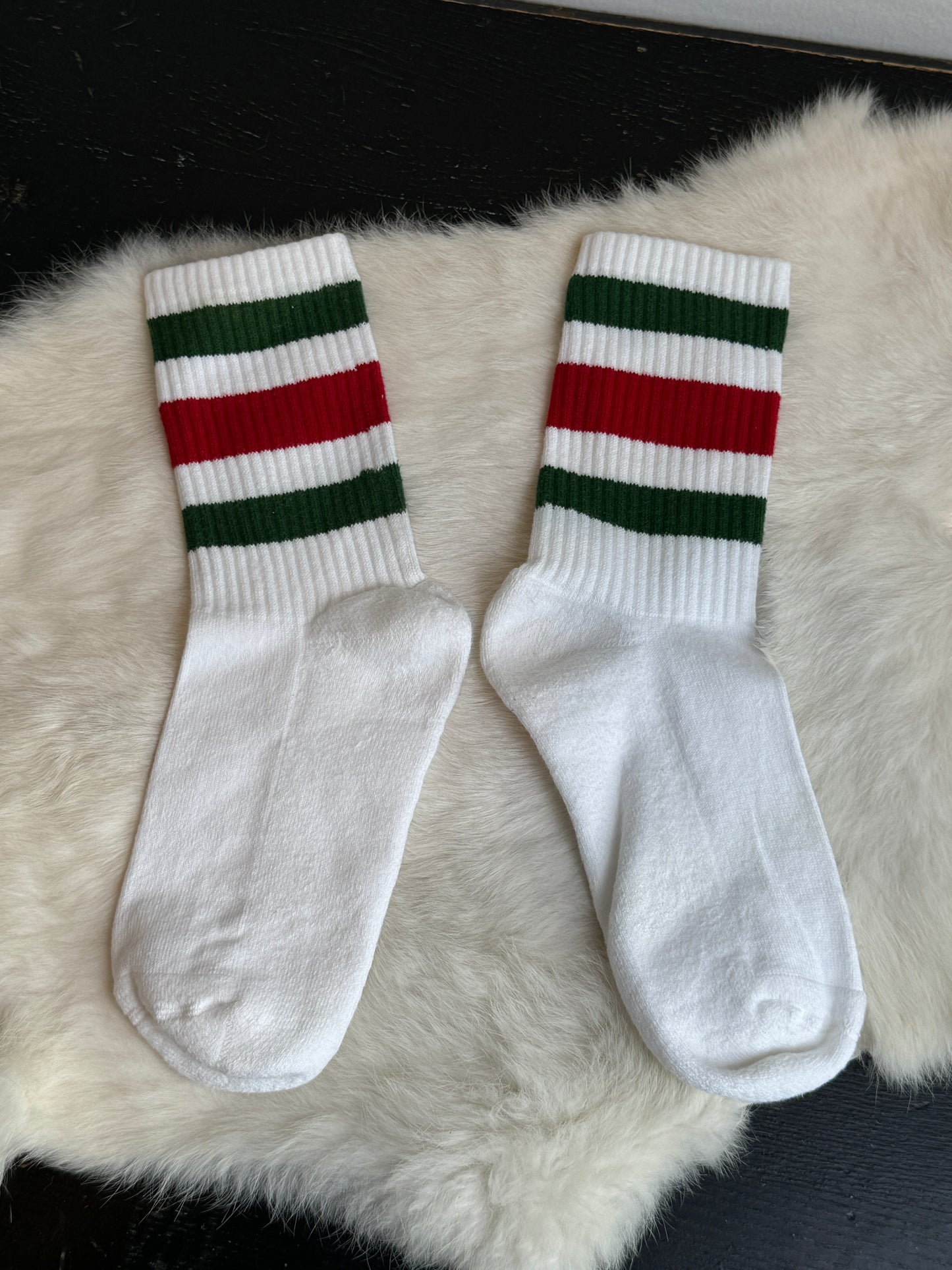 GUCCI Tiger Calf SOCKS Med.