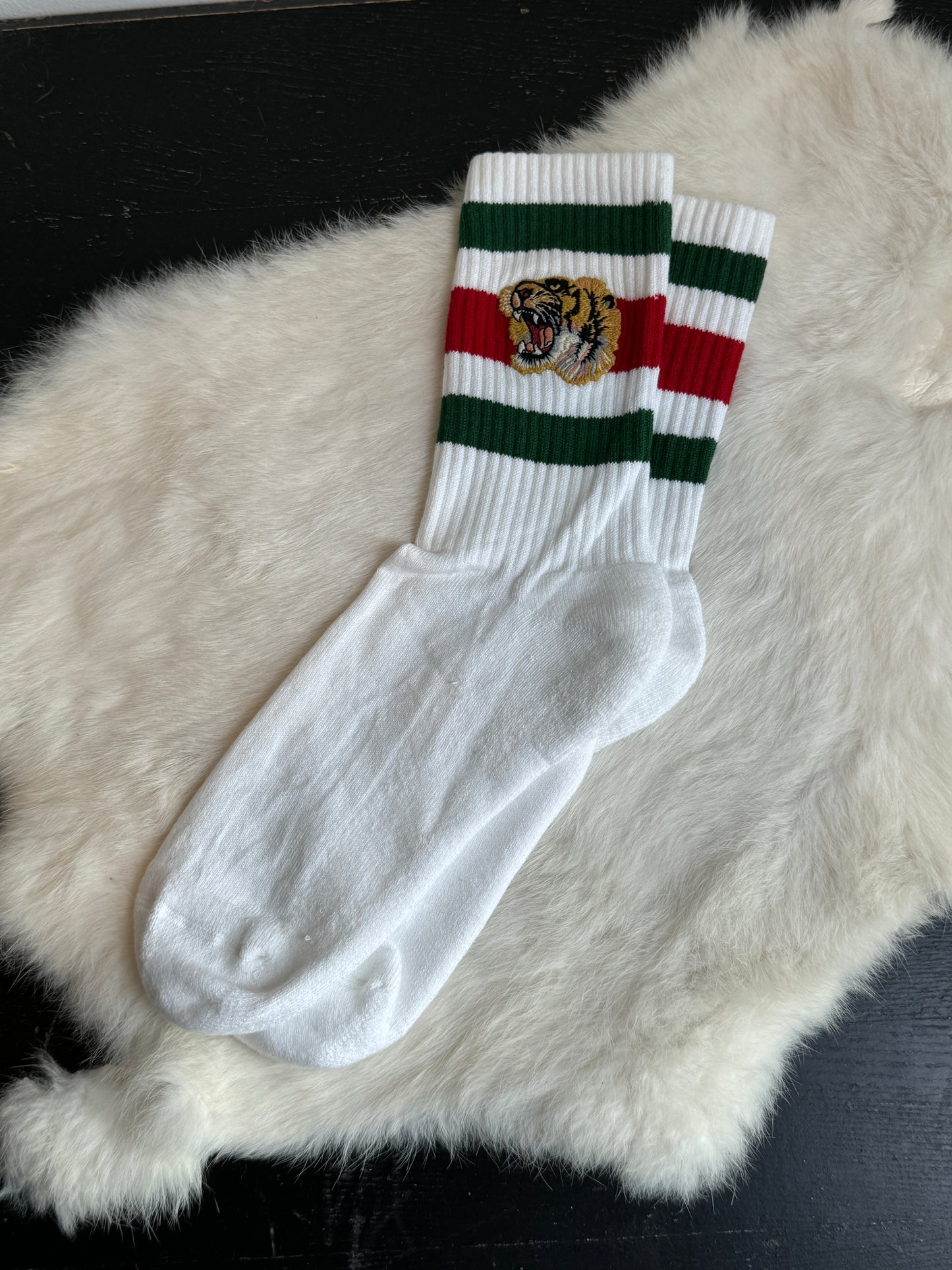 GUCCI Tiger Calf SOCKS Large