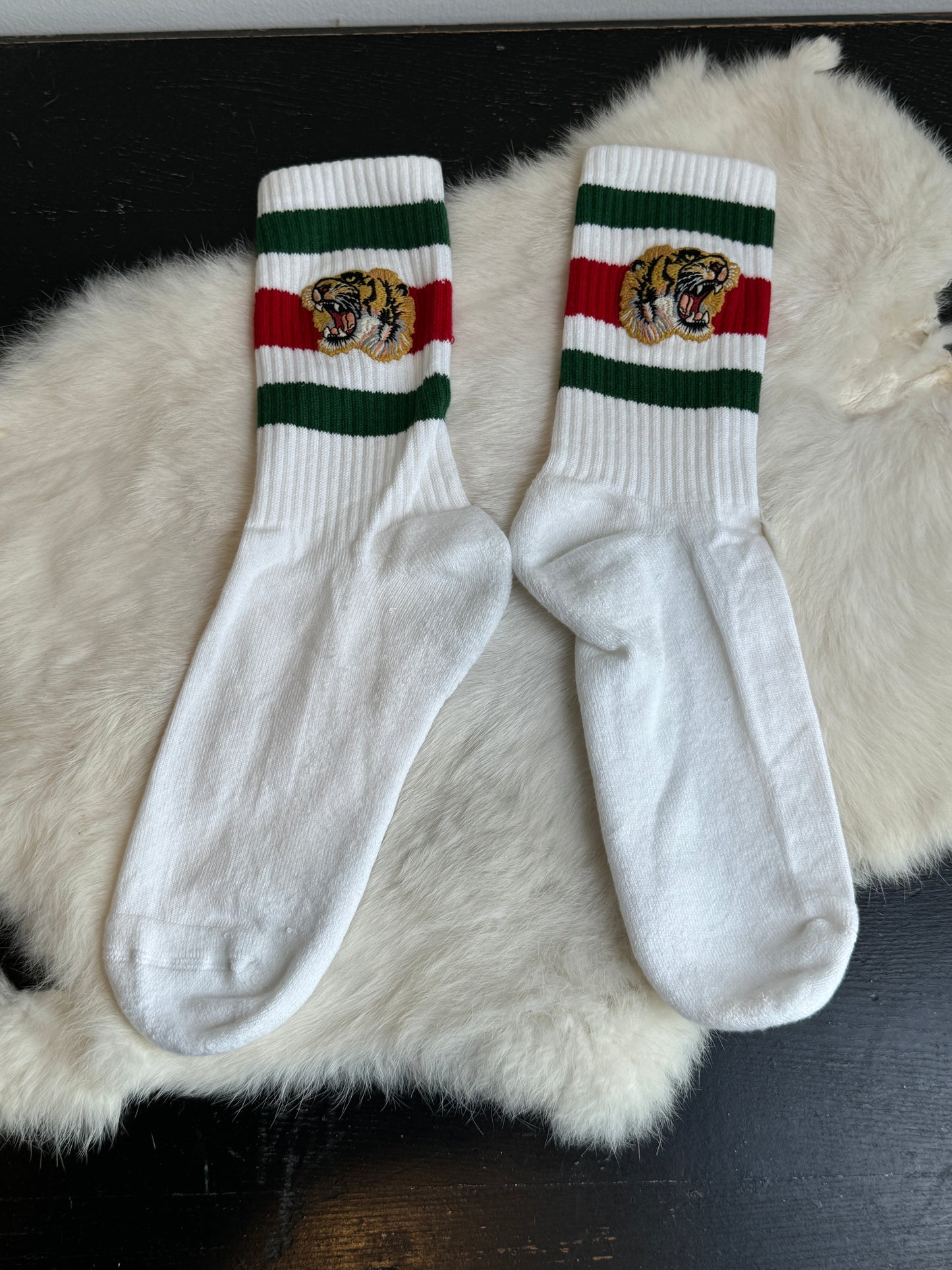 GUCCI Tiger Calf SOCKS Large