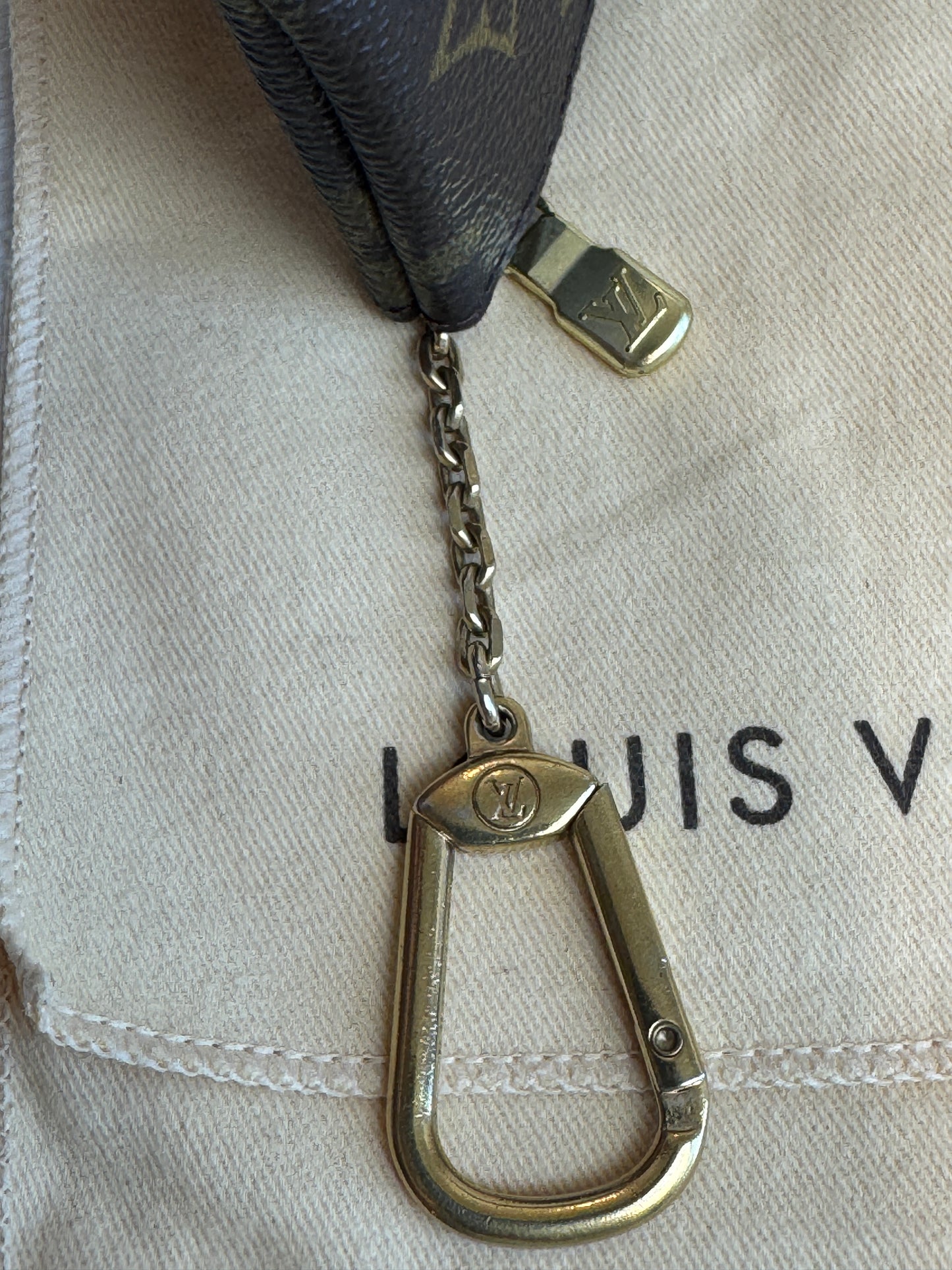 Louis Vuitton Monogram Pochette Key Cles Coin Purse