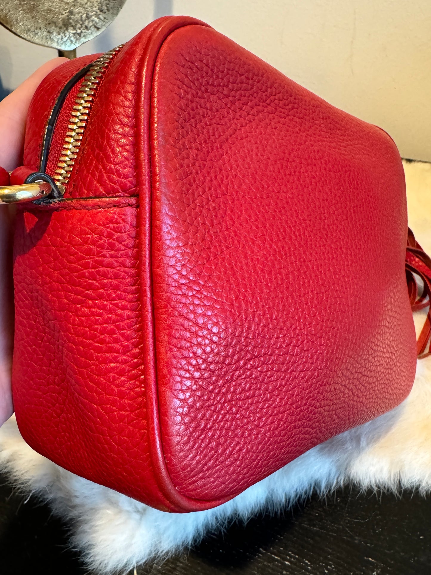 GUCCI Soho Disco Red Pebbled Camera Bag