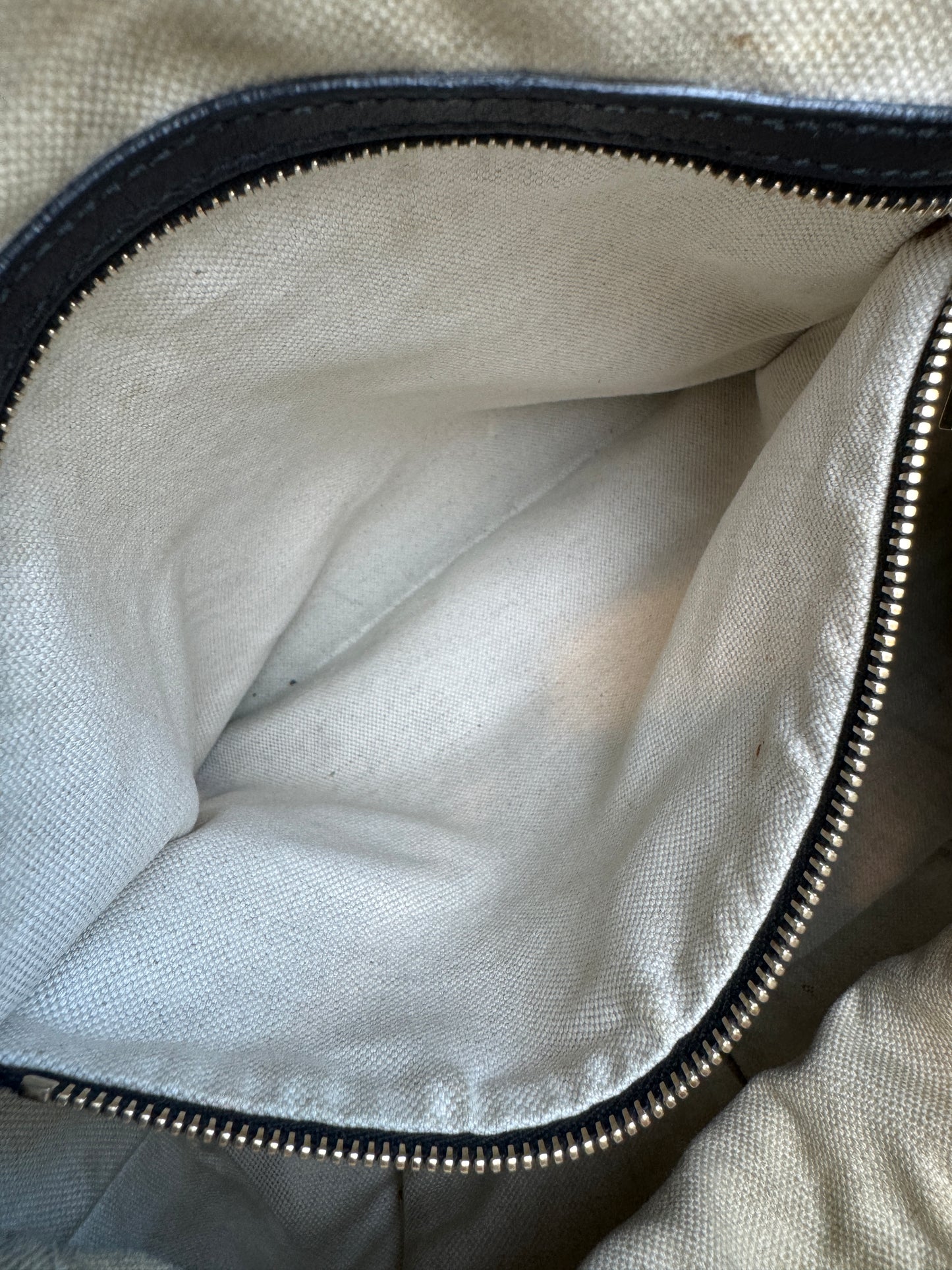 GUCCI Black Guccissima Leather Miss GG Original Hobo Bag