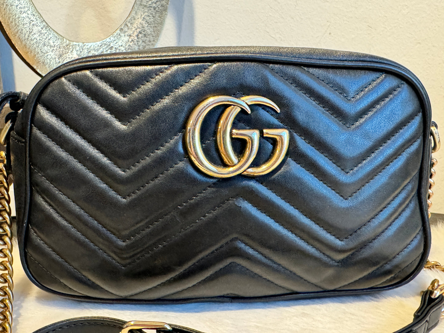 GUCCI Black Leather GG Marmont Small Camera Bag