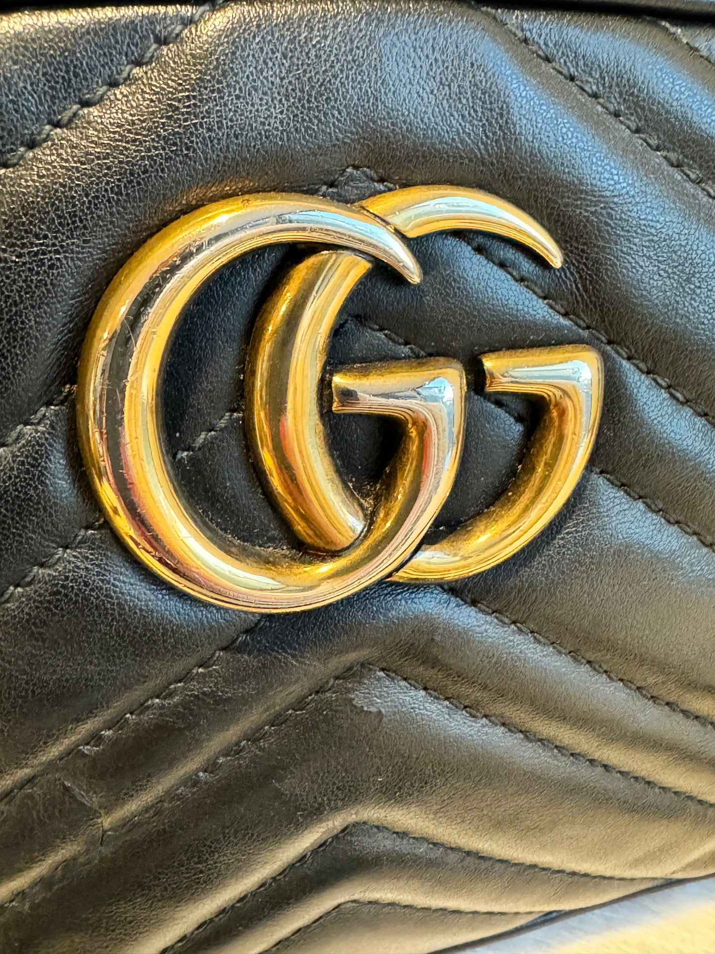 GUCCI Black Leather GG Marmont Small Camera Bag