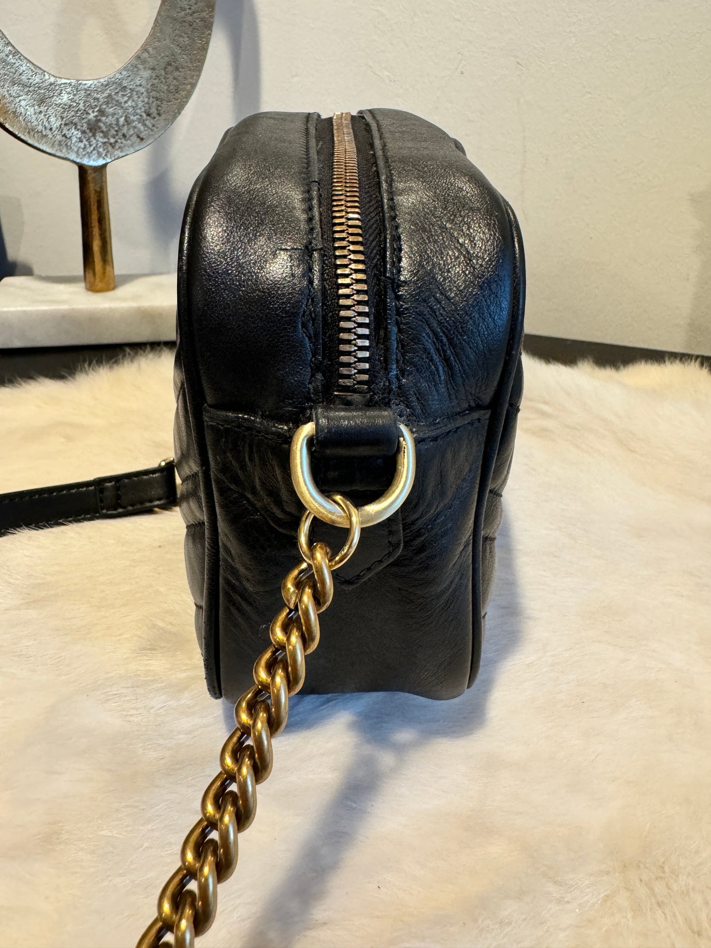 GUCCI Black Leather GG Marmont Small Camera Bag