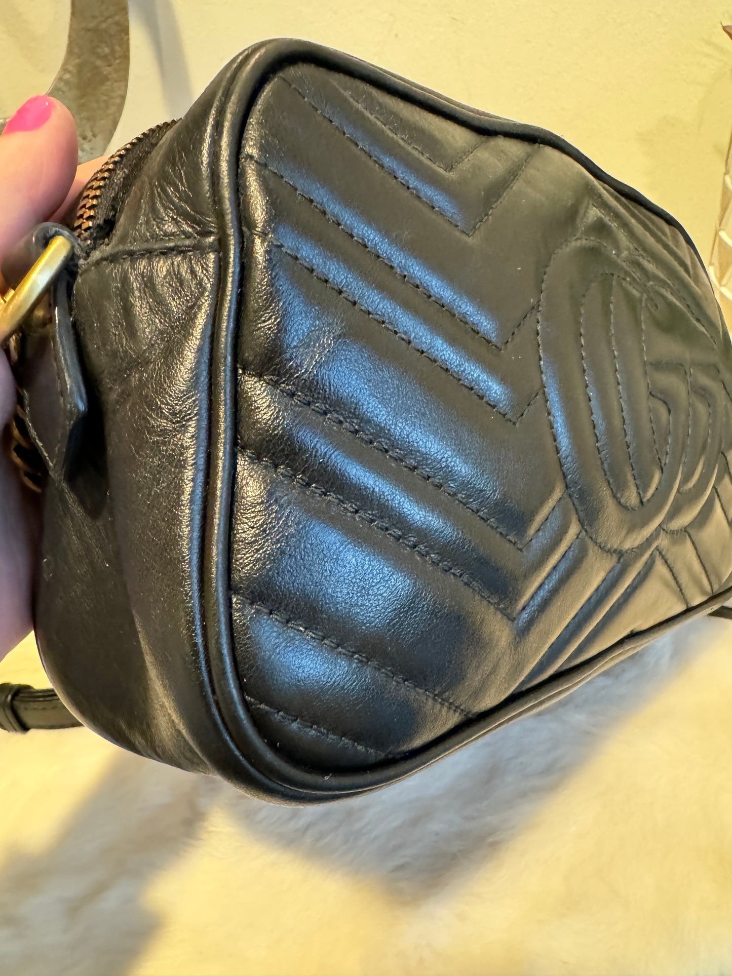 GUCCI Black Leather GG Marmont Small Camera Bag