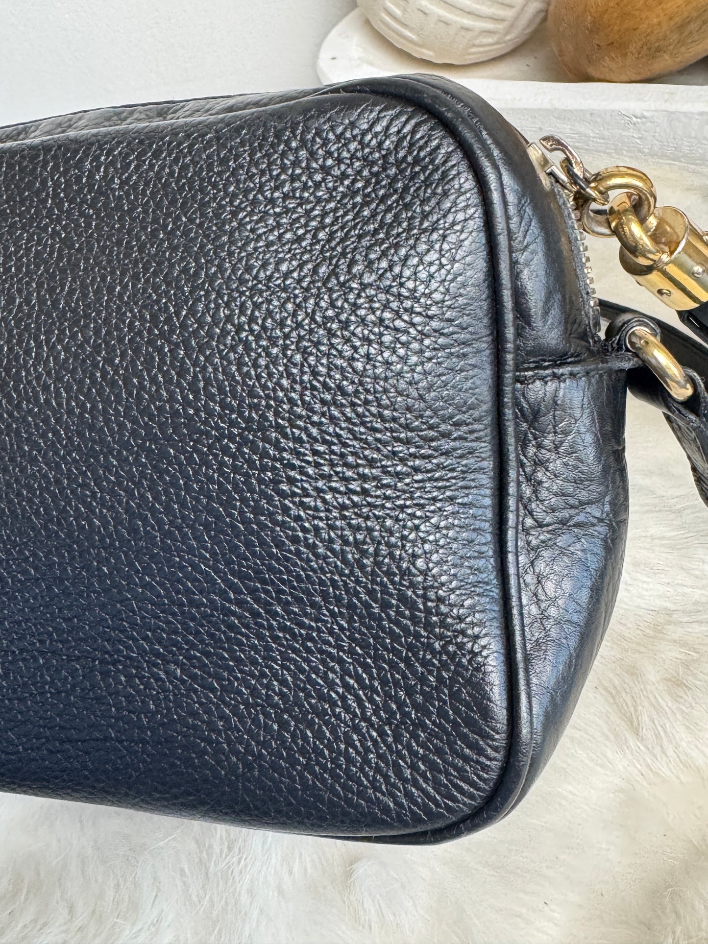 GUCCI Soho Disco Black Pebbled Camera Bag