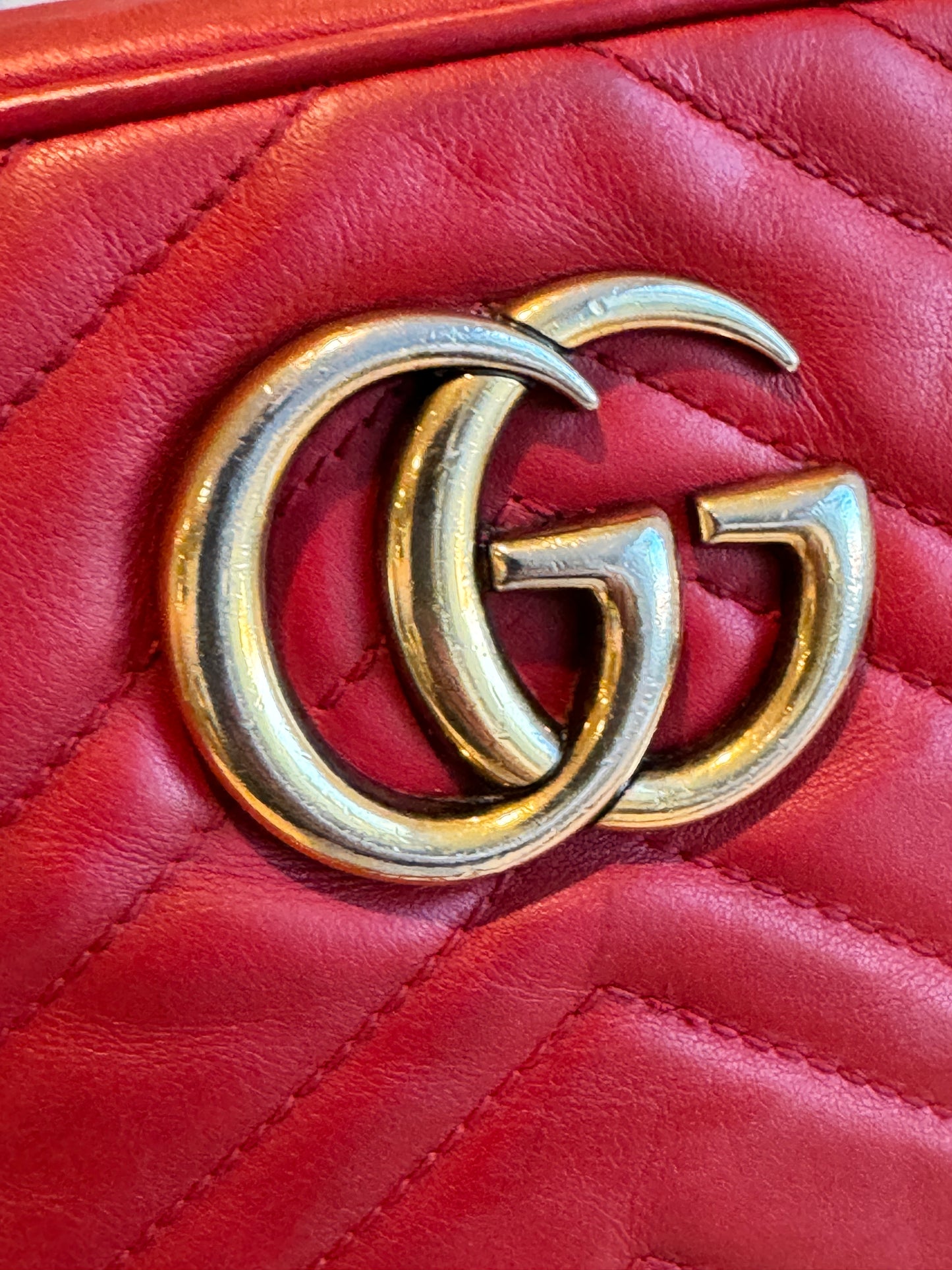 GUCCI Red Leather GG Marmont Small Camera Bag