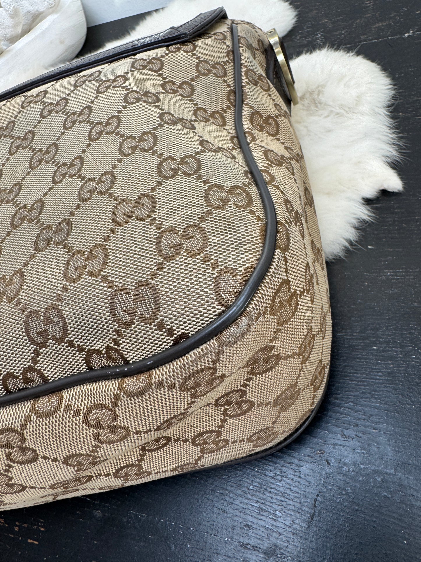 GUCCI Monogram Brown Canvas Large Messenger Bag