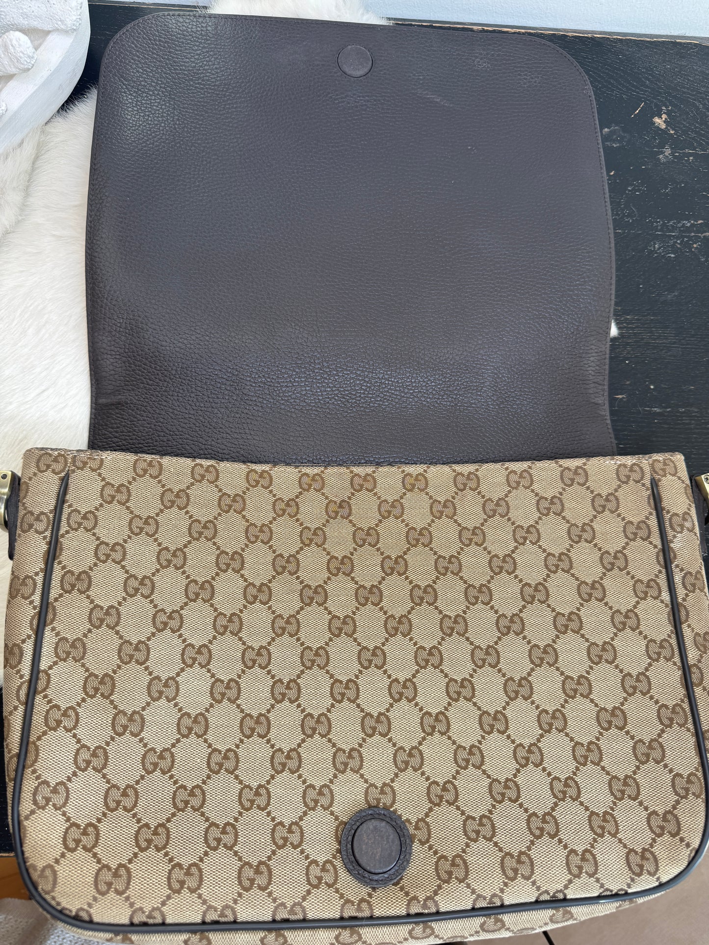 GUCCI Monogram Brown Canvas Large Messenger Bag
