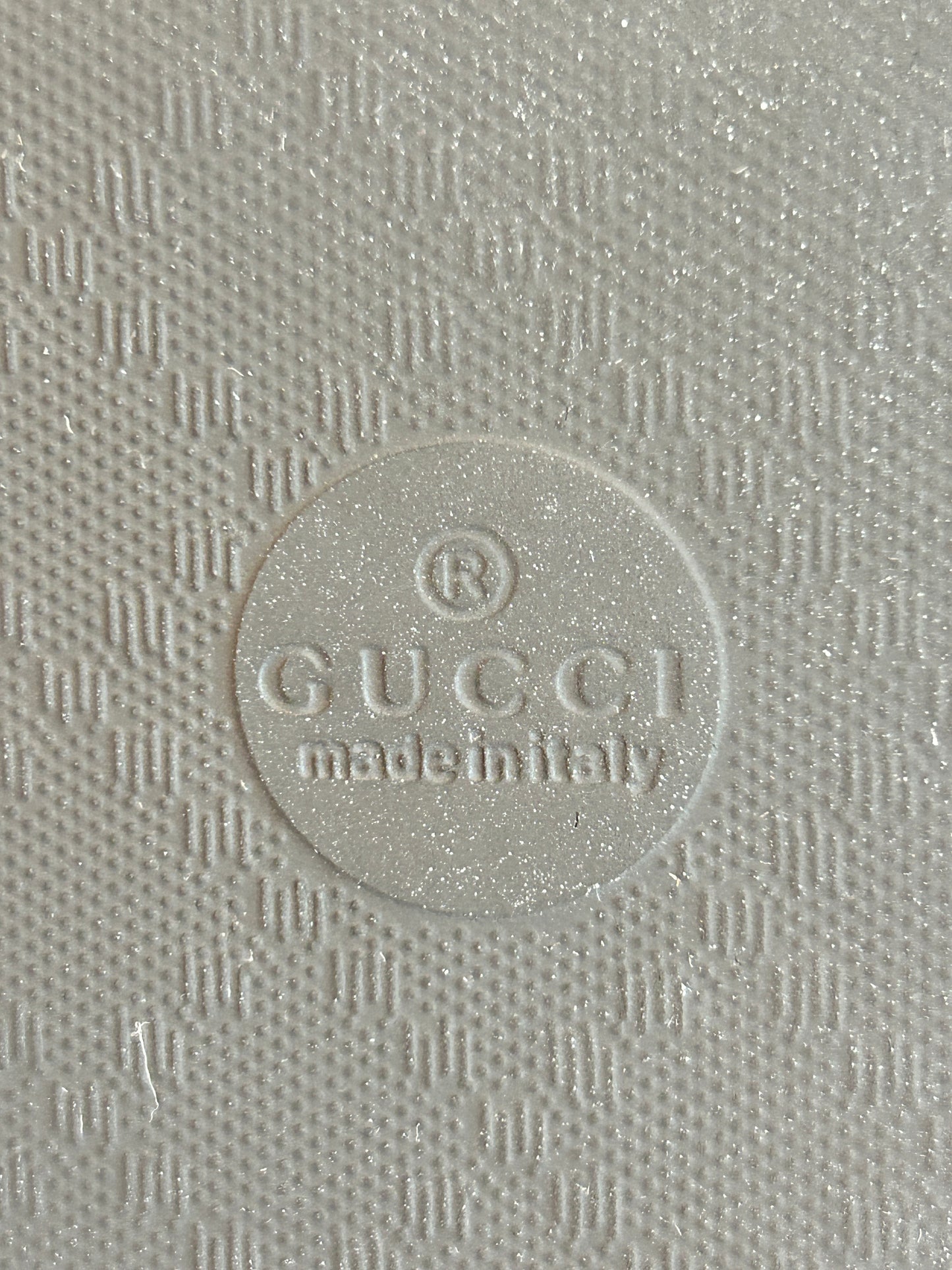 GUCCI Pursuit Logo White 7EU (40EU)