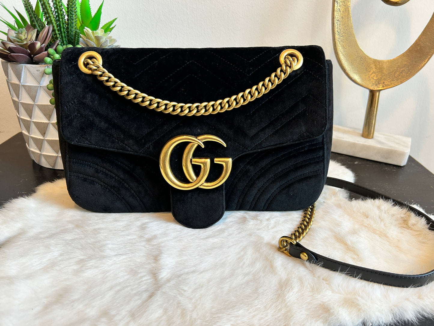 GUCCI Velvet Matelasse Medium GG Marmont Bag Black