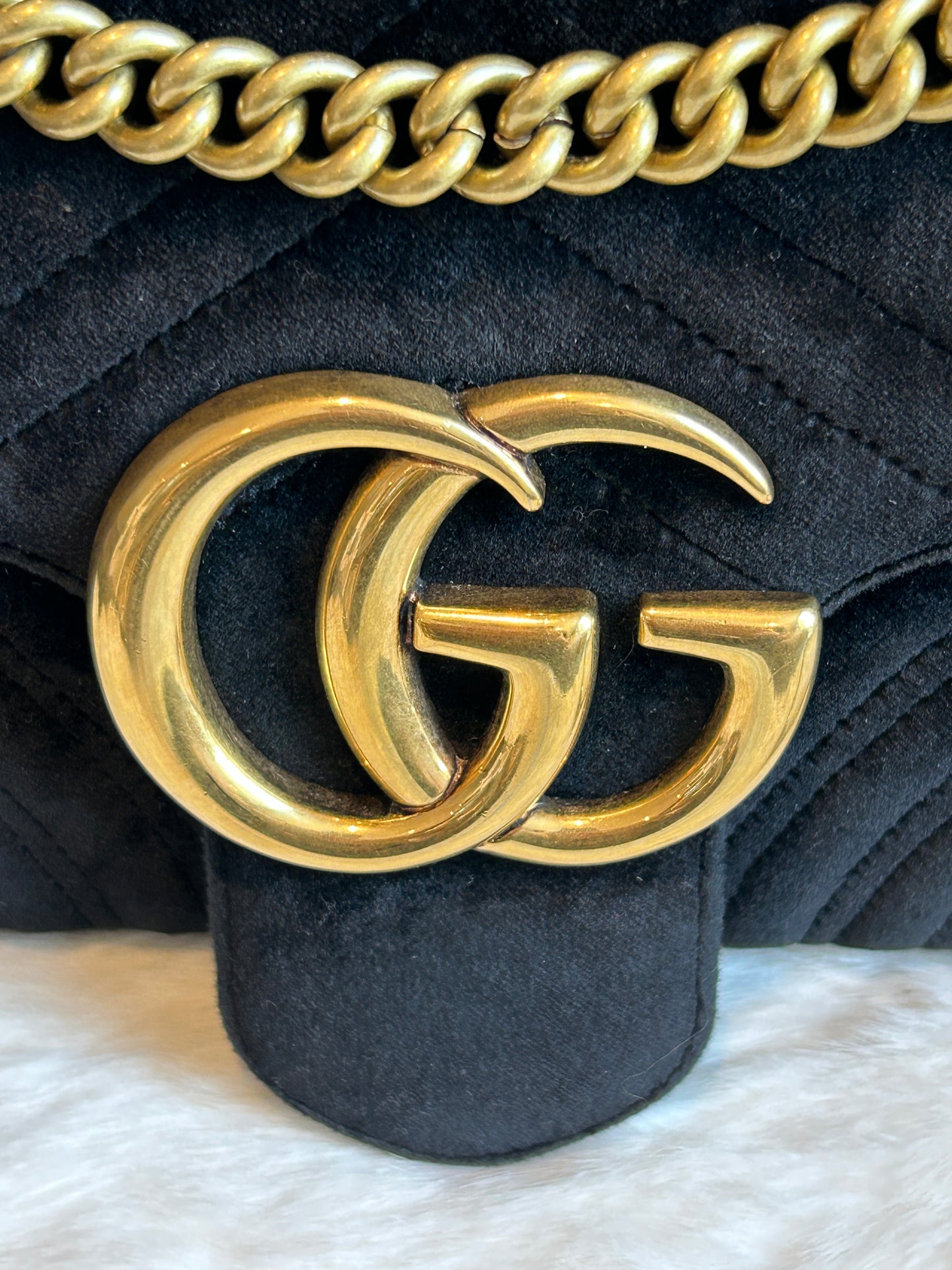 GUCCI Velvet Matelasse Medium GG Marmont Bag Black