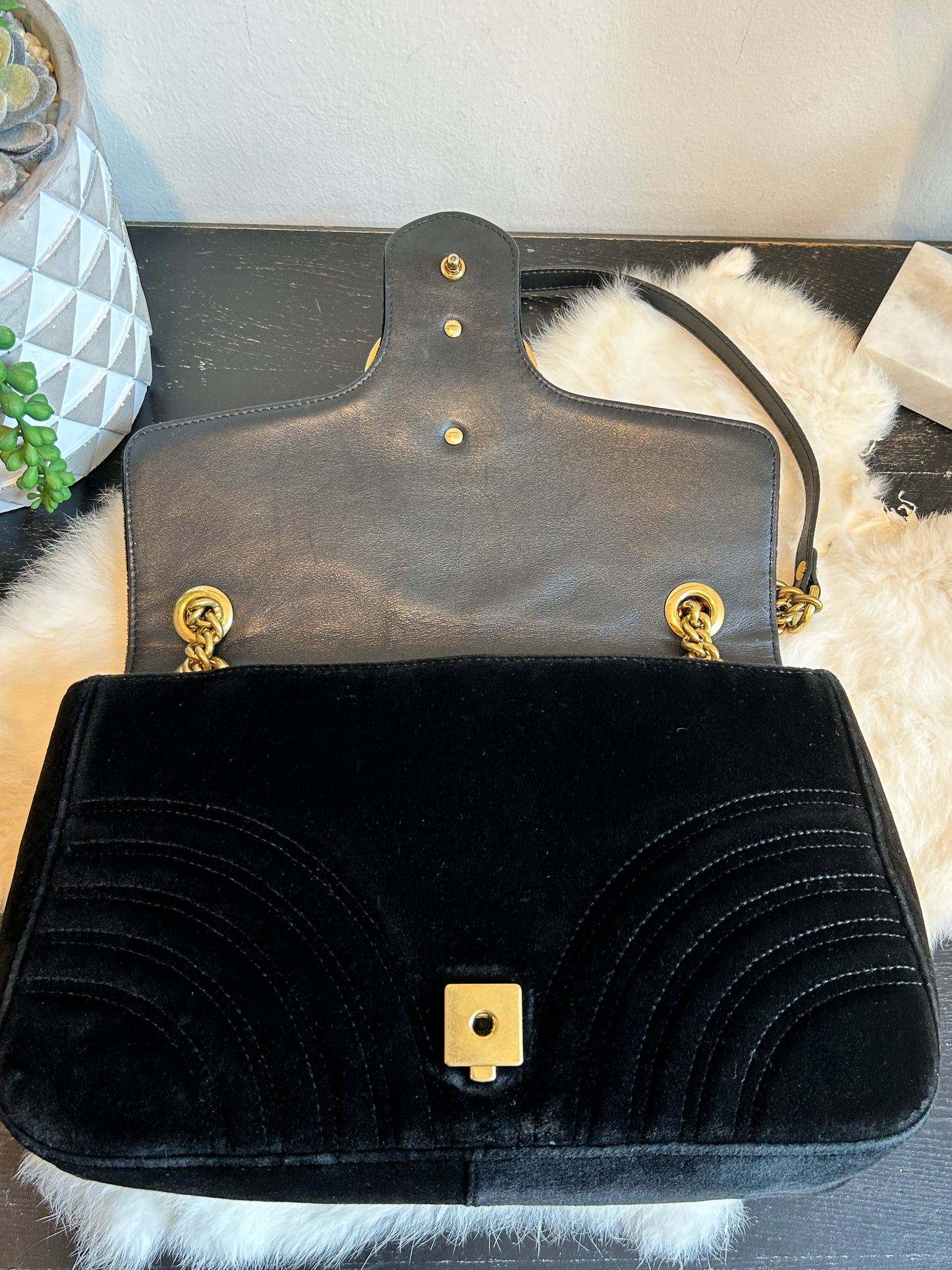 GUCCI Velvet Matelasse Medium GG Marmont Bag Black