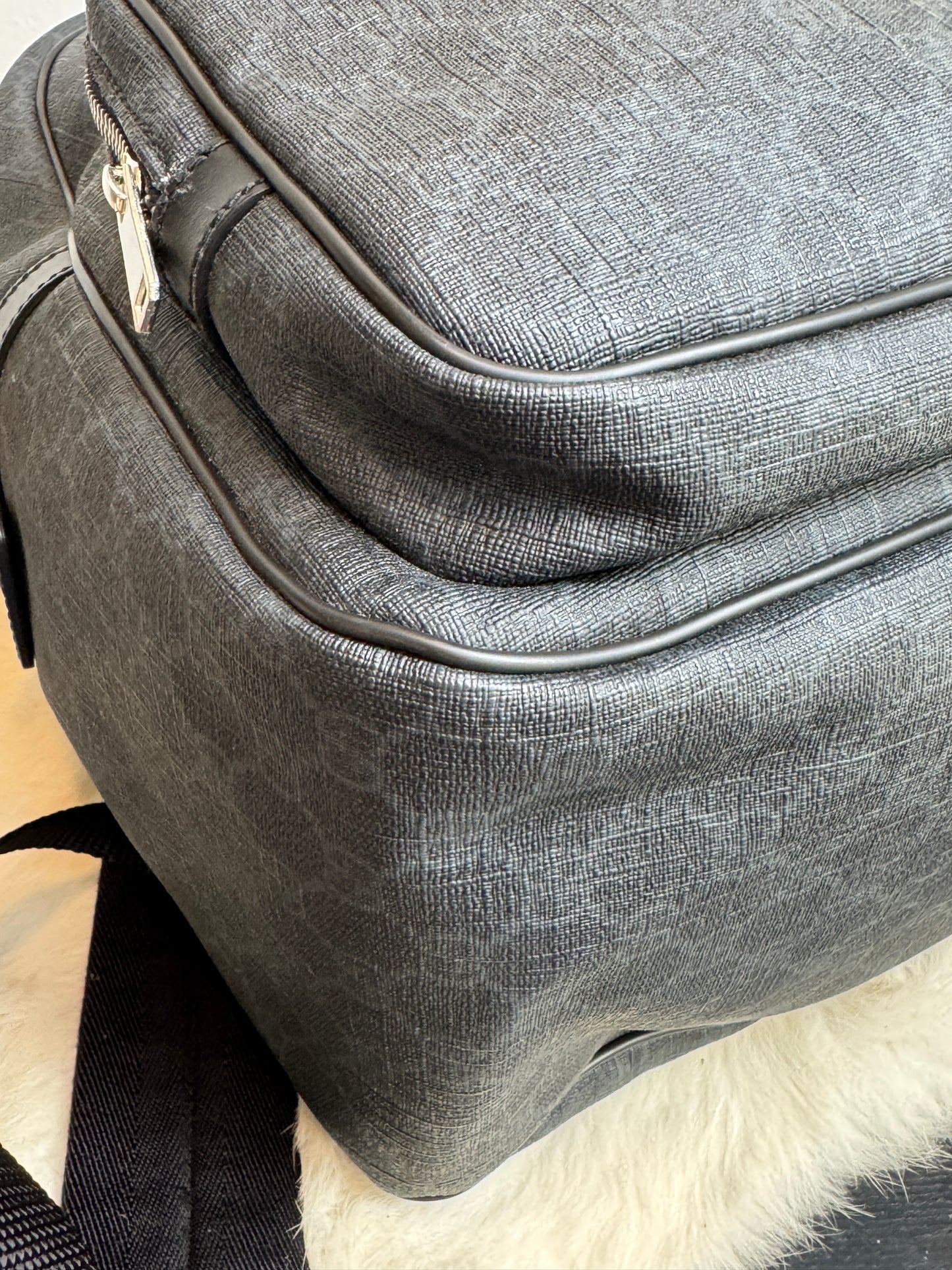 GUCCI Large Black GG Supreme Coated Canvas Backpack