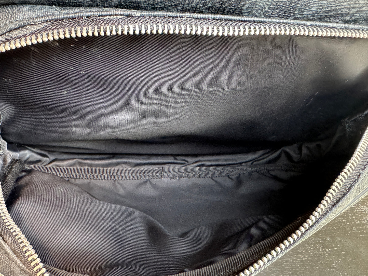 GUCCI Large Black GG Supreme Coated Canvas Backpack