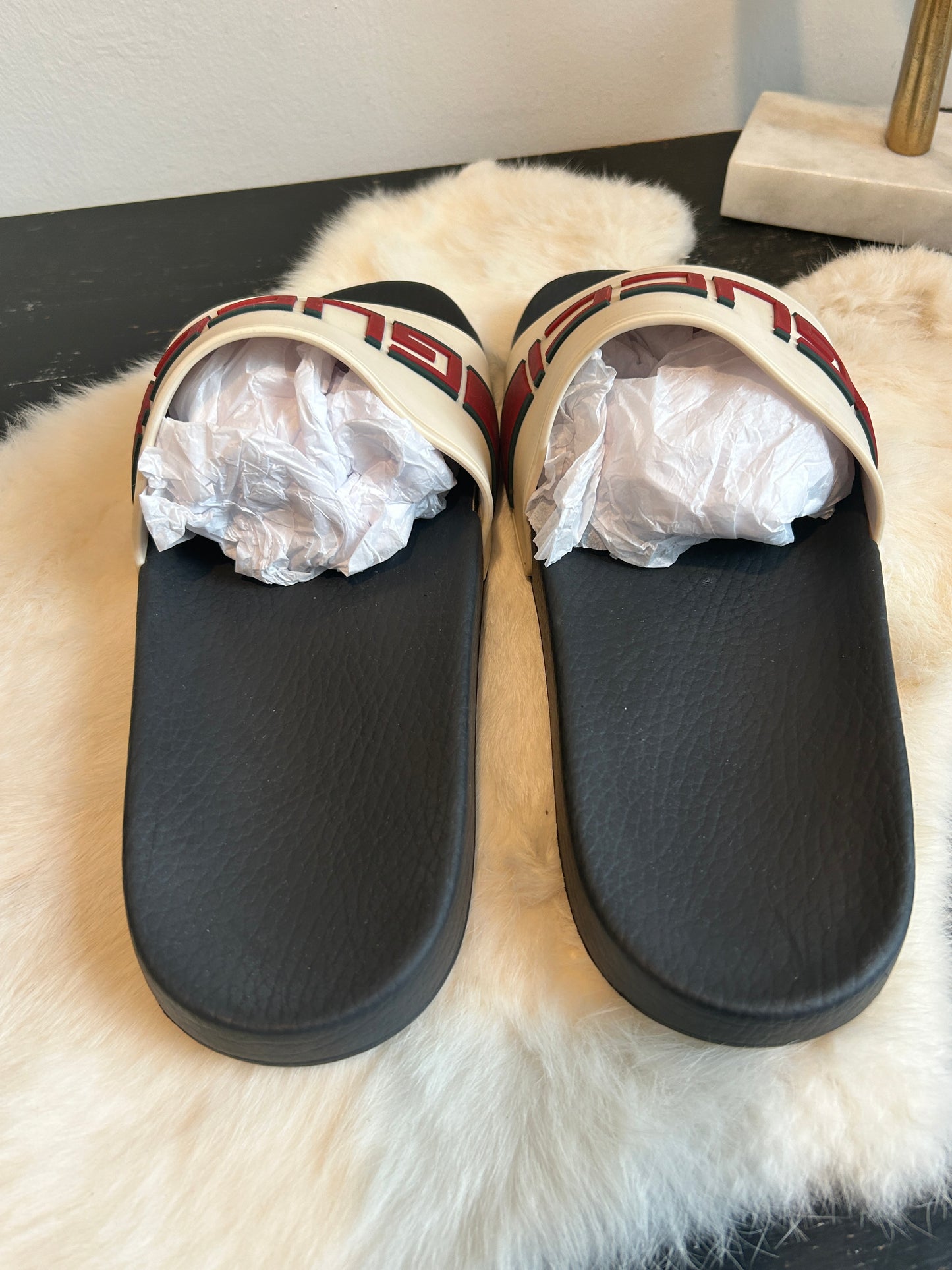 GUCCI Pursuit Logo White 11EU