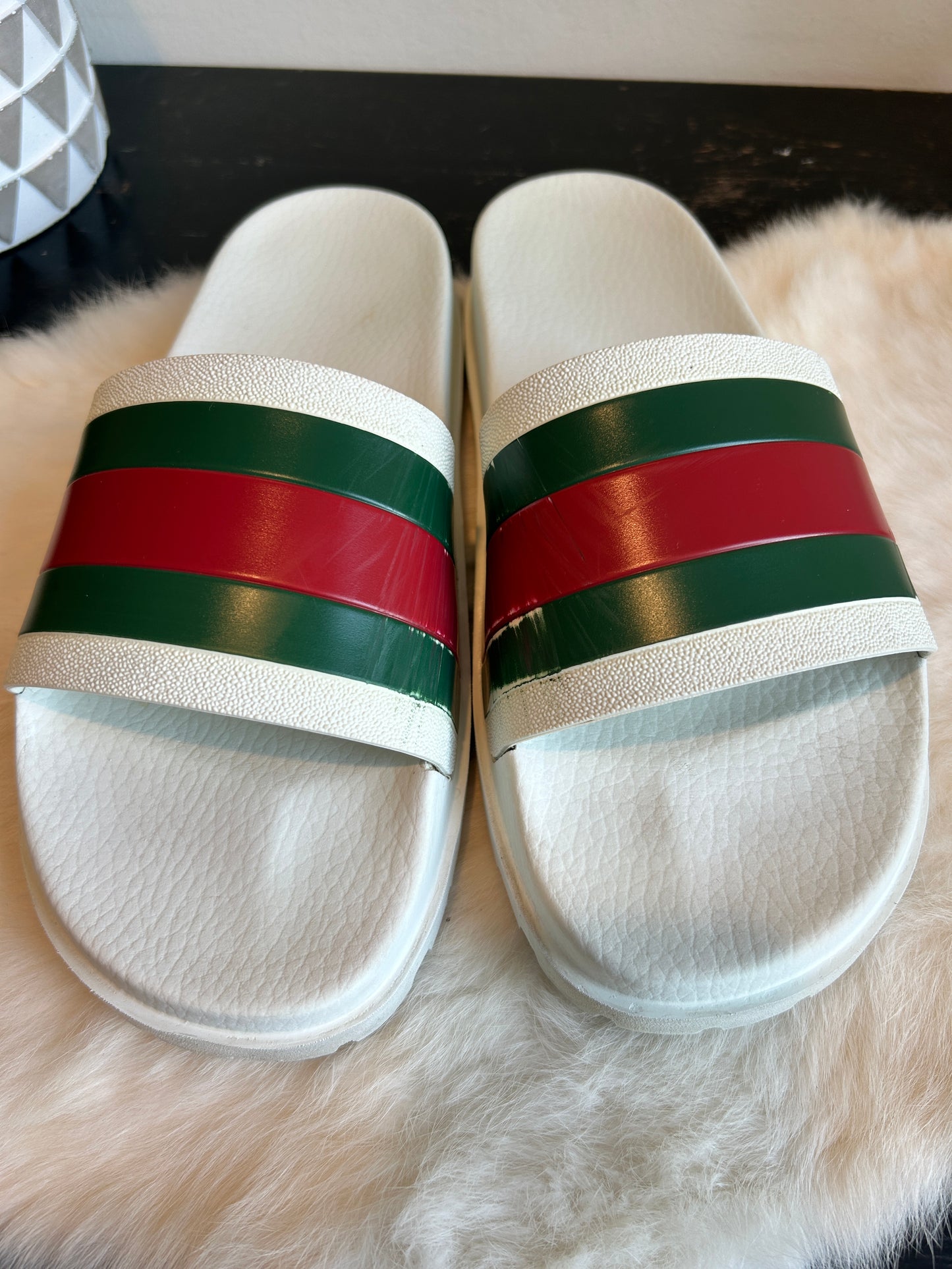 GUCCI Pursuit Web Logo White 10EU