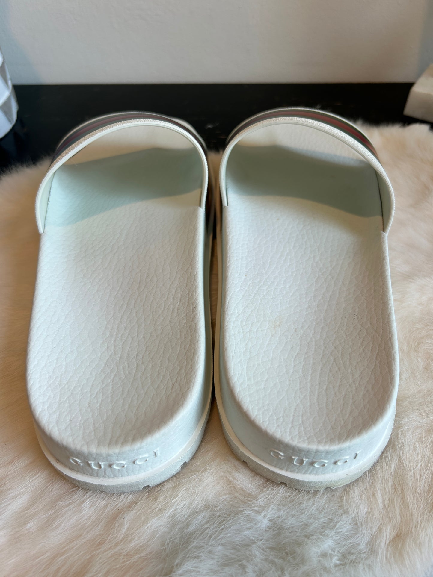 GUCCI Pursuit Web Logo White 10EU