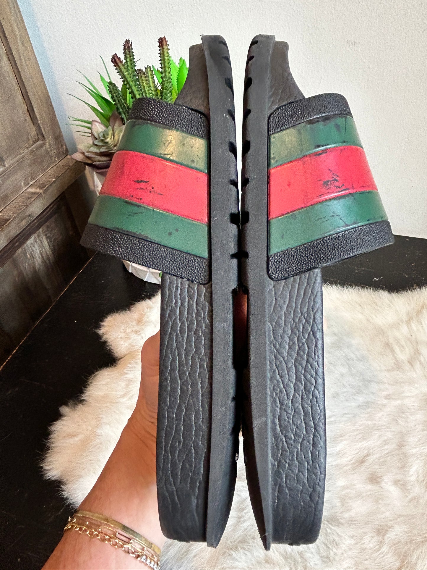 GUCCI Pursuit Web Logo Black 8EU (41EU)