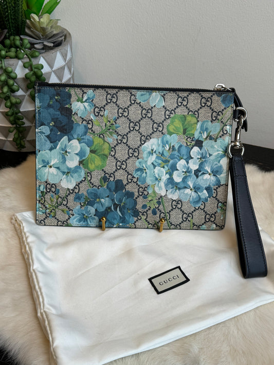 GUCCI GG Blooms Large Wristlet Pouch/Clutch Navy