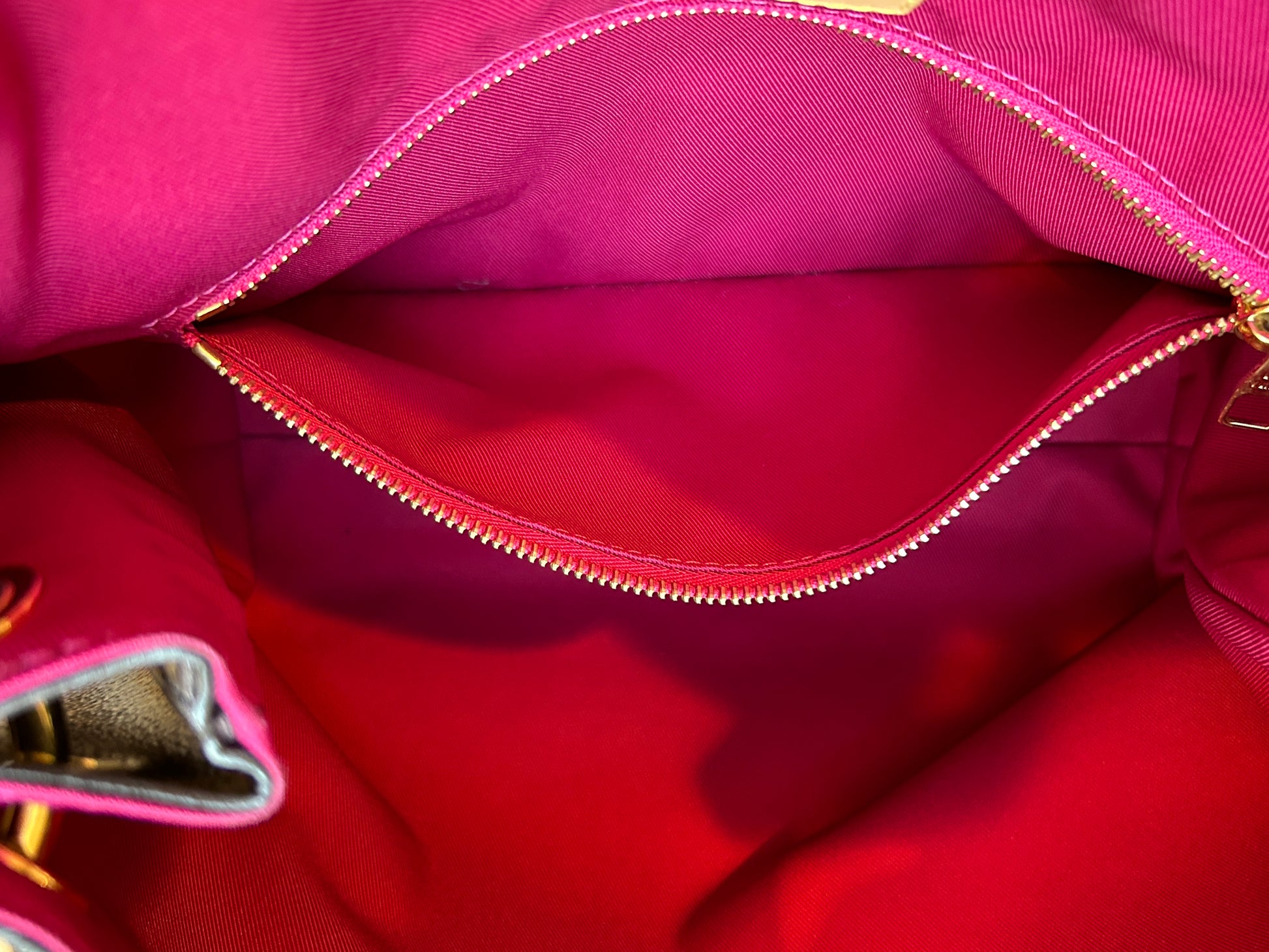 Louis Vuitton, Bags, Louis Vuitton Graceful Mm Bag Purse Peony Pink  Interior