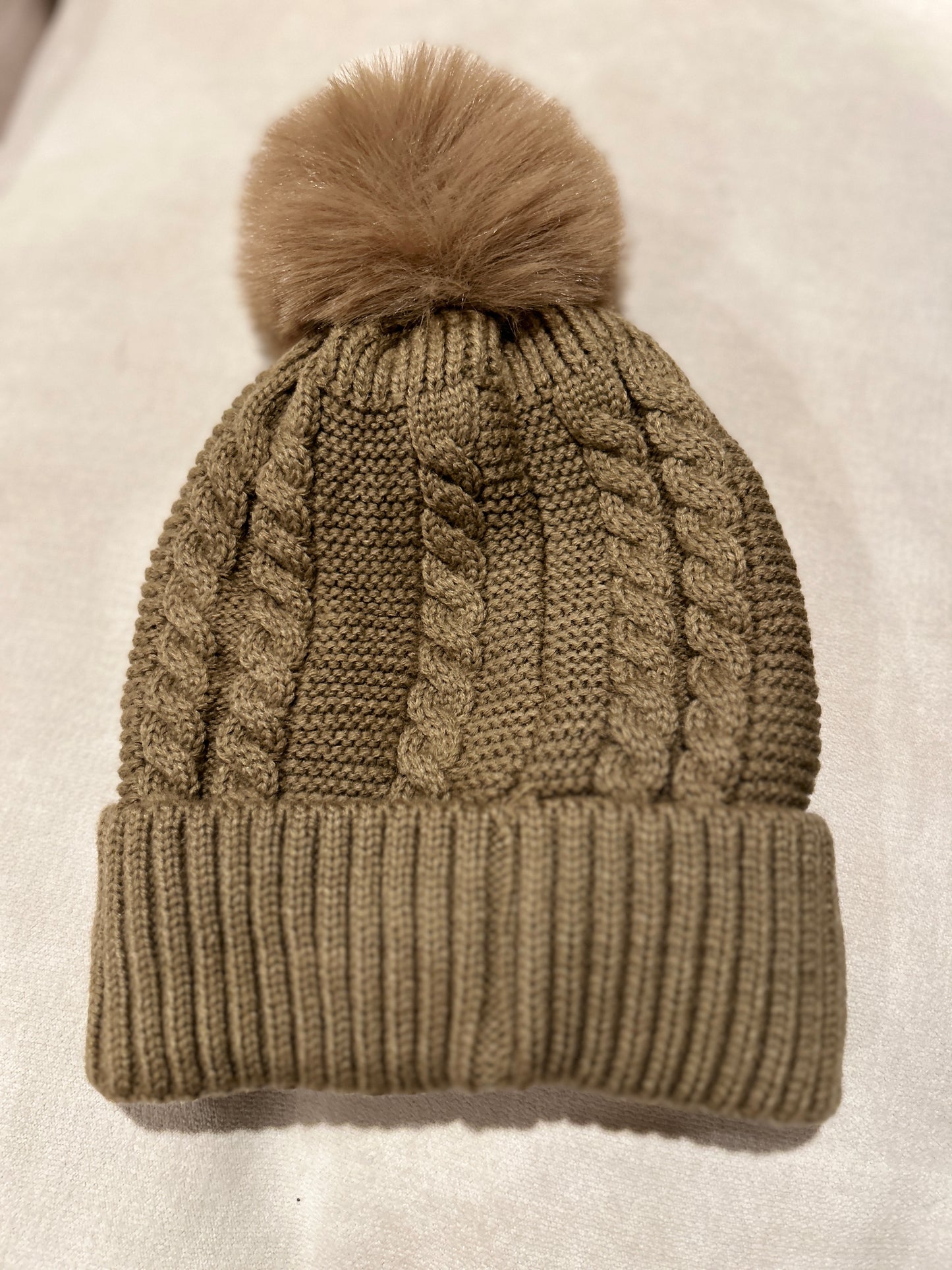 Pom Pom Beanie