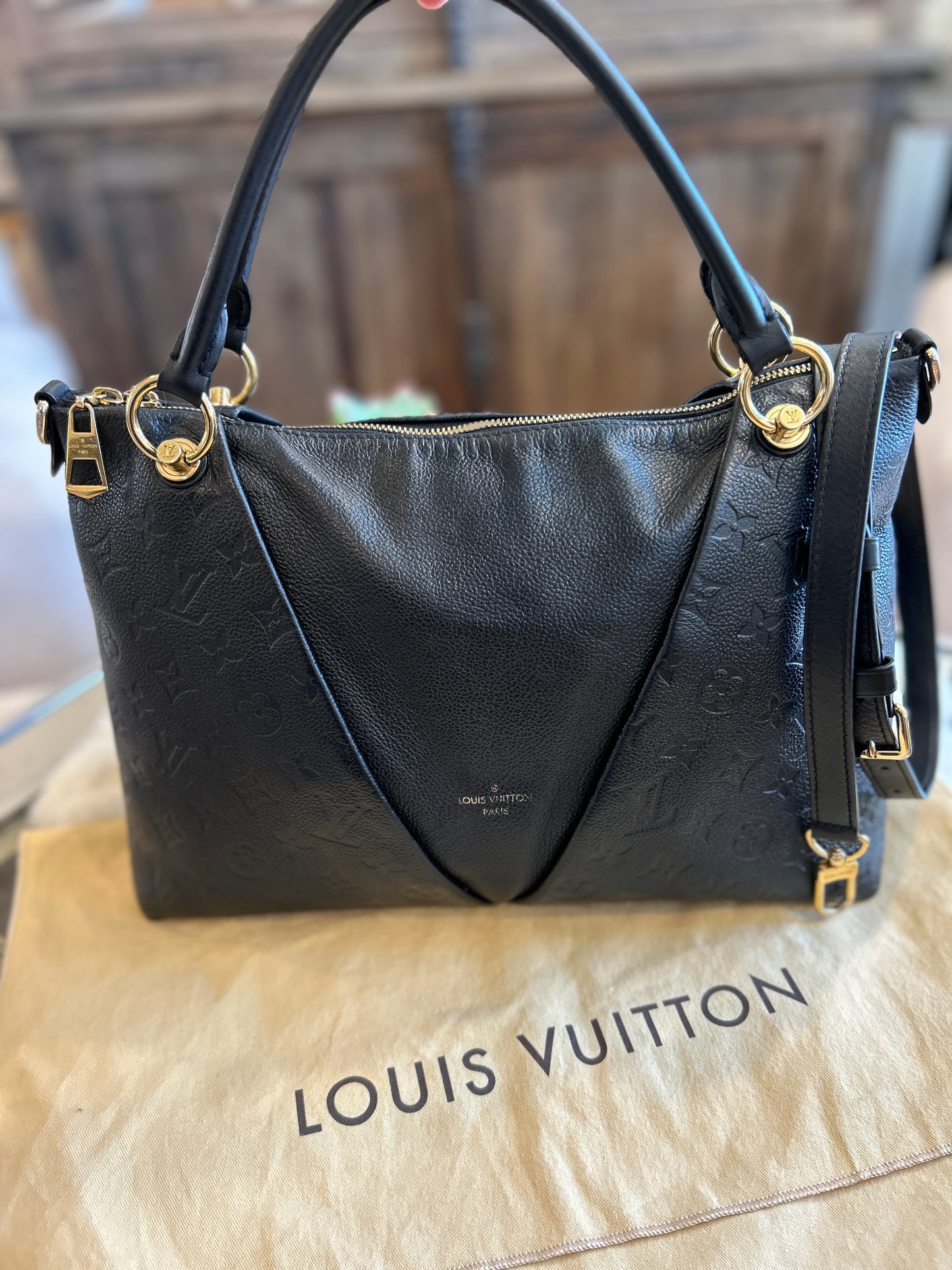 Louis Vuitton V Tote Monogram Empreinte Leather mm Black